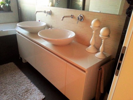 mobile bagno crema lucido